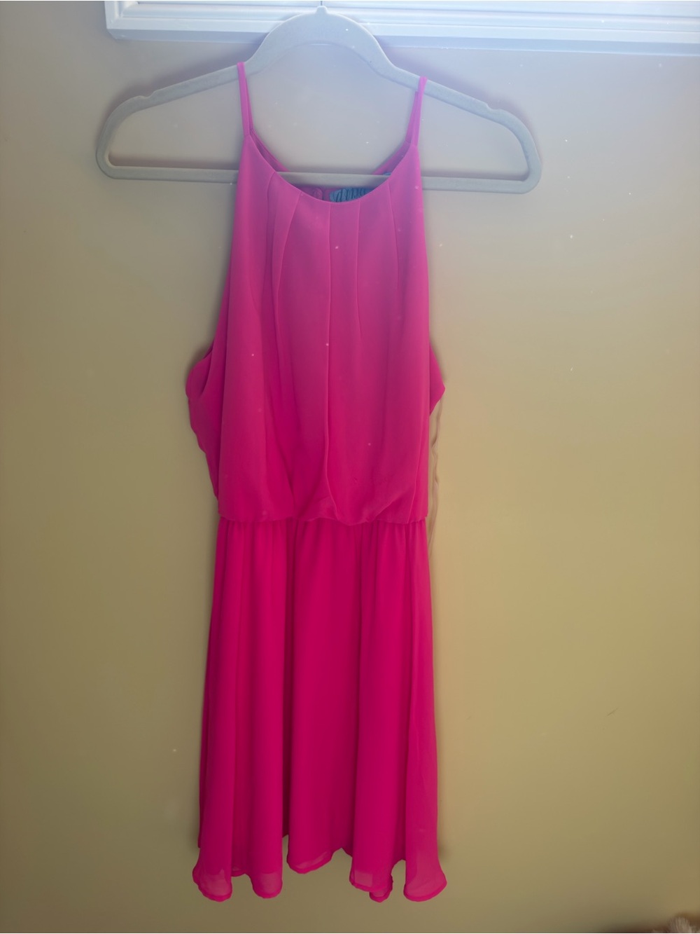 Sleeveless Pink Halter Chiffon Dress